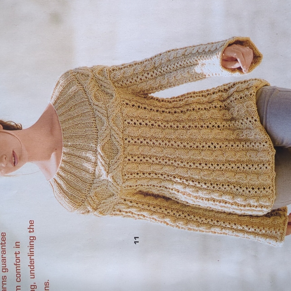 Sandra The Knitting Magazine November 2009 32 Knitting Patterns - Picture 3 of 16